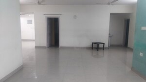 Room in 4 BHK Apartment at Jubilee Hills – for Rent