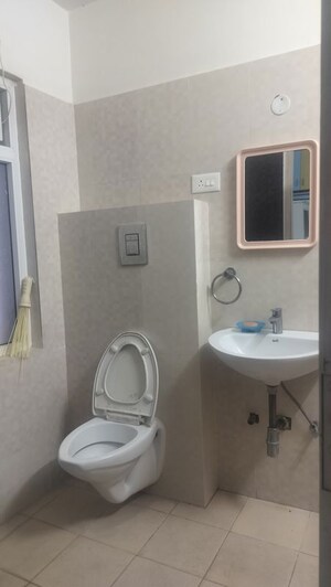 Bathroom in 4 BHK Apartment at Jubilee Hills – for Rent