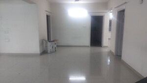 Room in 4 BHK Apartment at Jubilee Hills – for Rent