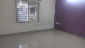Room in 4 BHK Apartment at Jubilee Hills – for Rent