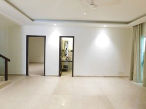 Room in 4 BHK Villa at Rajapushpa Open Skies, Kokapet – for Rent