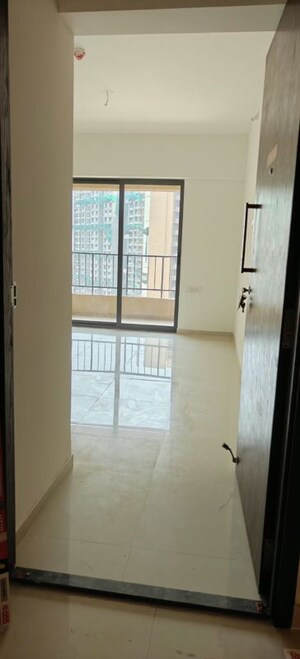 Room in 2 BHK Apartment at Shapoorji Pallonji Joyville Hadapsar Annexe, Hadapsar – for Rent