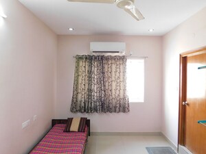 Living Room in 2 BHK Builder Floor at Kondapur – for Rent