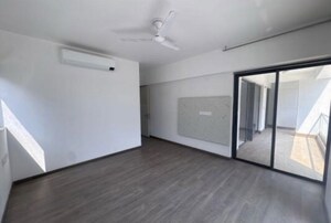 Room in 3 BHK Apartment at Birla Navya Anaika, Sector 63a – for Rent
