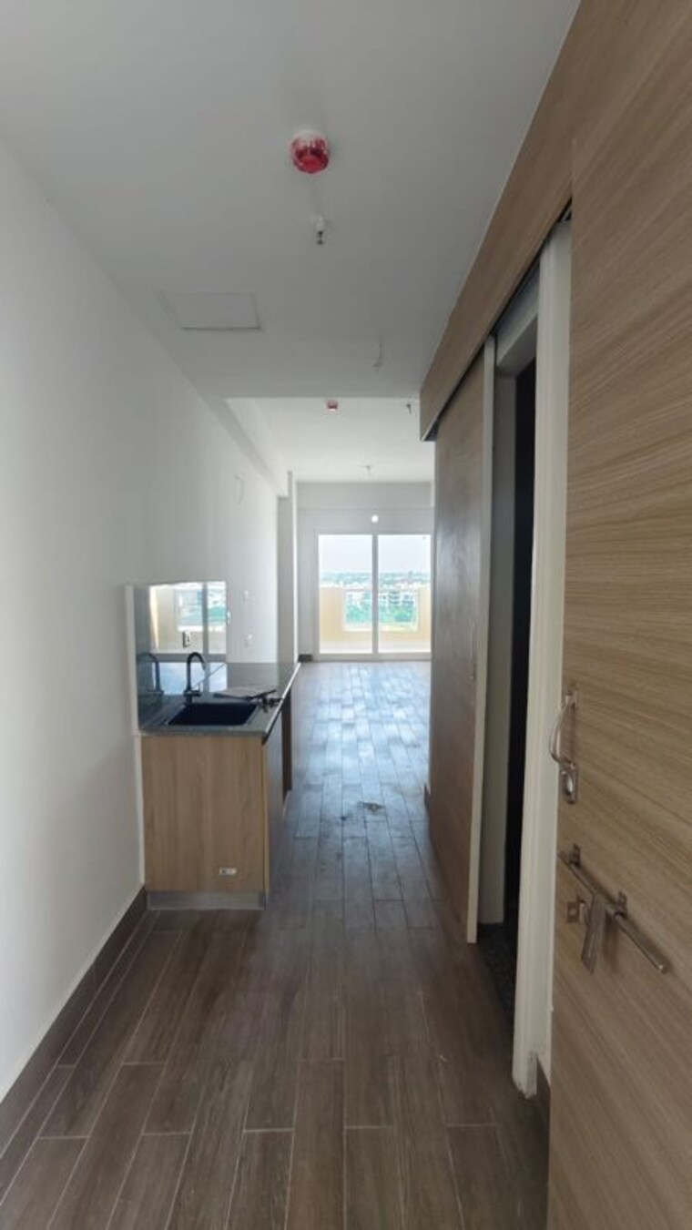 Kitchen, gaur-aerocity 1 RK 485 Sq.Ft. Apartment In Gaur Yamuna City Greater Noida 10781417