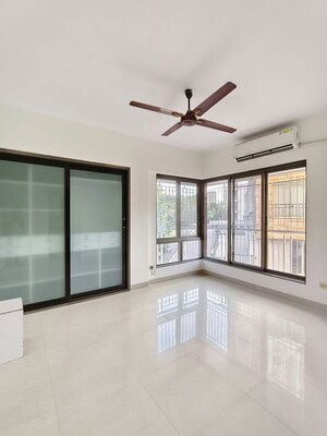 Master Bedroom in 3 BHK Apartment at Greeshma Residency II, Eastern Express Highway – for Rent