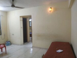 Room in 1 BHK Apartment at Chembur – for Rent