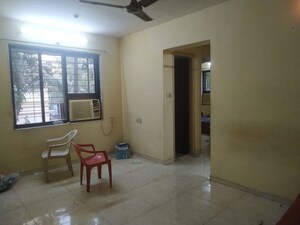 Room in 1 BHK Apartment at Chembur – for Rent