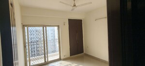 Room in 3 BHK Apartment at Jm Orchid, Sector 76 – for Rent