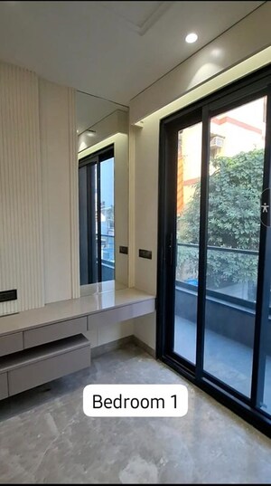 3 BHK Builder Floor For Sale in Shalimar Bagh