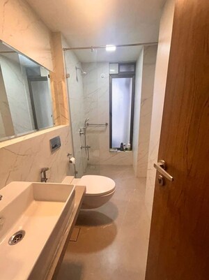 Attached Bathroom in 5 BHK Apartment at Mirchandani Triton, Santacruz West – for Rent