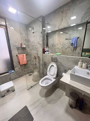 Attached Bathroom in 5 BHK Apartment at Mirchandani Triton, Santacruz West – for Rent