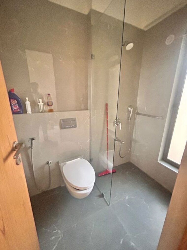 Bathroom, mirchandani-triton 5 Bedroom 2391 Sq.Ft. Apartment In Santacruz West Mumbai 10781547