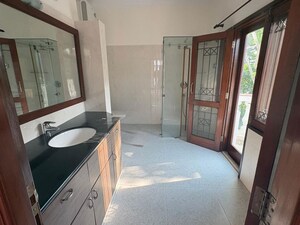 Bedroom in 5 BHK Villa at Eros Rosewood City, Sector 49 – for Rent