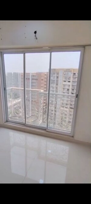 Room in 1 BHK Apartment at Sayba Tulip, Kurla East – for Rent