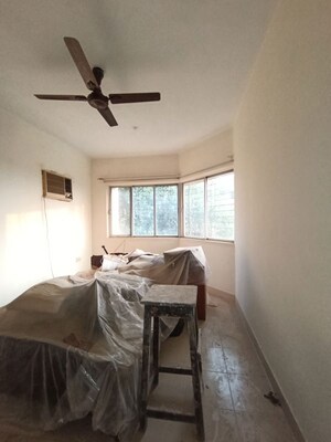 Team Area in 2 BHK Apartment at Raj Sarita CHS, Dahisar East – for Sale