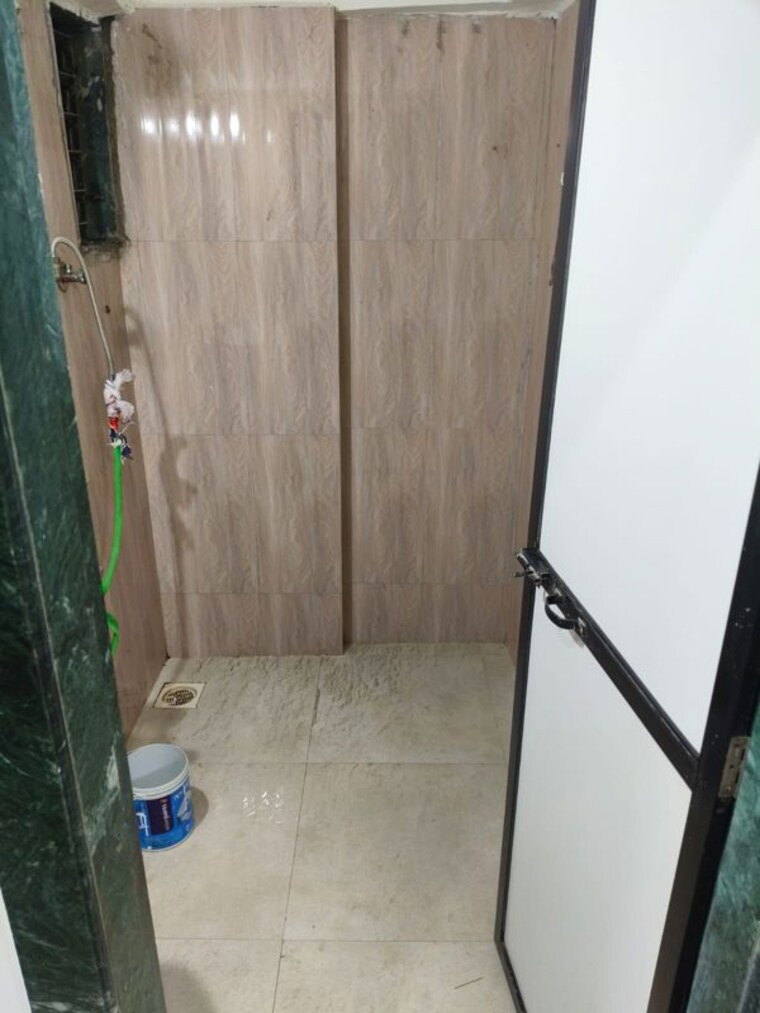 Bathroom, rna-ng-regency-phase-i 1 Bedroom 585 Sq.Ft. Apartment In Balkum Pada Thane 10781600