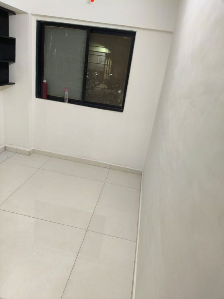 Room, rna-ng-regency-phase-i 1 Bedroom 585 Sq.Ft. Apartment In Balkum Pada Thane 10781600
