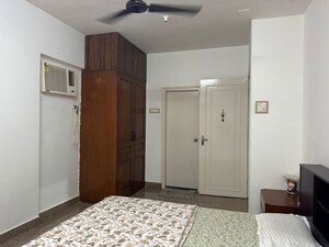 Room in 2 BHK Apartment at Prasad Prakalp Apartments, Khar West – for Sale