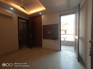 Room in 3 BHK Builder Floor at East Of Kailash – for Rent