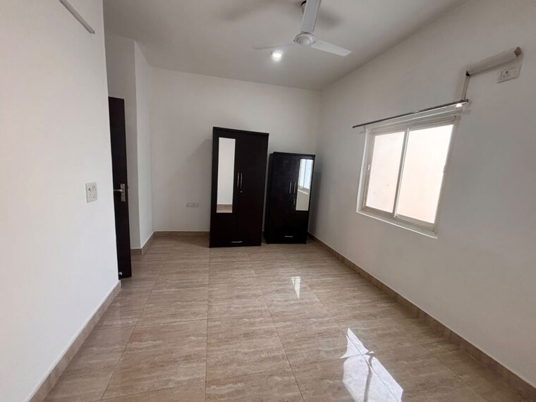 Room, nehru enclave 3 Bedroom 200 Sq.Yd. Builder Floor In Nehru Enclave Delhi 10781734