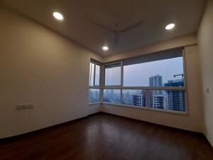 Room in 2 BHK Apartment at Group Satellite Elegance, Goregaon East – for Rent
