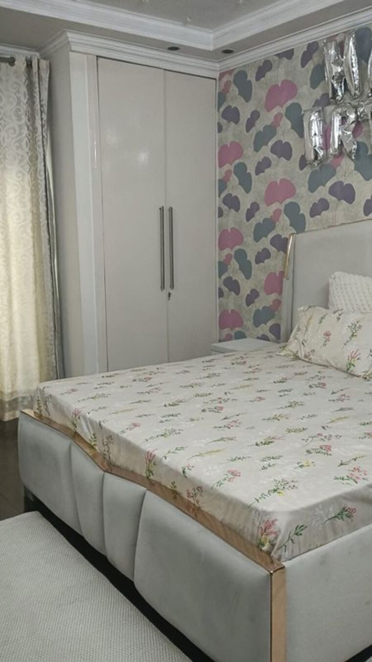 Bedroom, greater kailash i 3 Bedroom 208 Sq.Yd. Builder Floor In Greater Kailash I Delhi 10781728