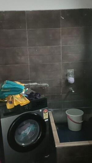 Parking in 3 BHK Builder Floor at Greater Kailash I – for Rent