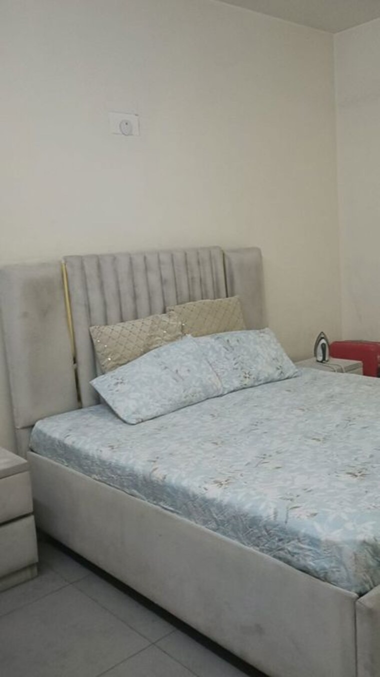 Bedroom, greater kailash i 3 Bedroom 208 Sq.Yd. Builder Floor In Greater Kailash I Delhi 10781728