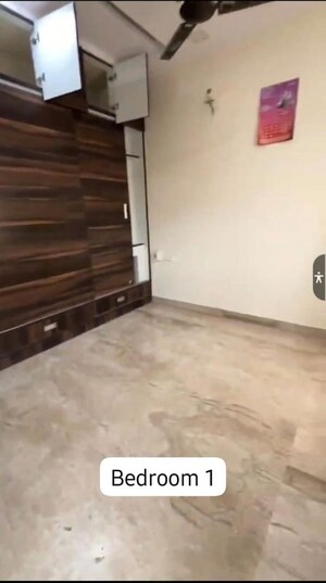 3 BHK Builder Floor For Sale in Shalimar Bagh
