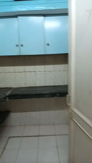 Furnished Amenities in 2 BHK Builder Floor at Lajpat Nagar I – for Rent