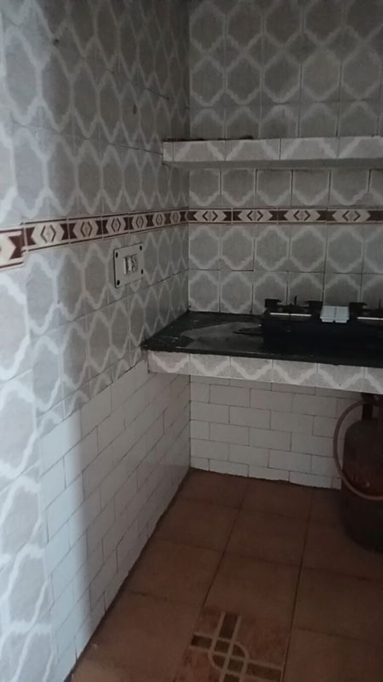 Bathroom, lajpat nagar i 1 Bedroom 900 Sq.Ft. Builder Floor In Lajpat Nagar I Delhi 10781758