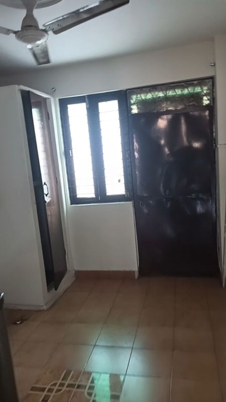 Room, lajpat nagar i 1 Bedroom 900 Sq.Ft. Builder Floor In Lajpat Nagar I Delhi 10781758