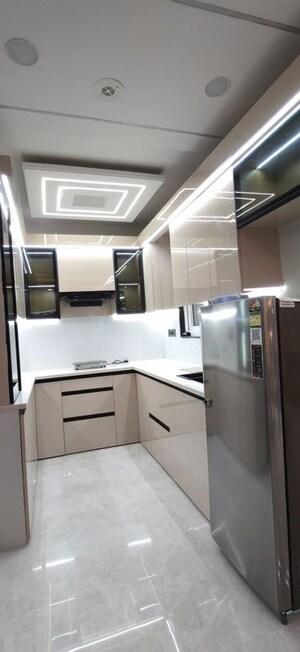 Kitchen in 2 BHK Builder Floor at Dwarka Mor – for Rent