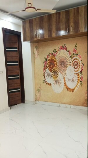 Room in 2 BHK Builder Floor at Nasirpur Dwarka – for Rent