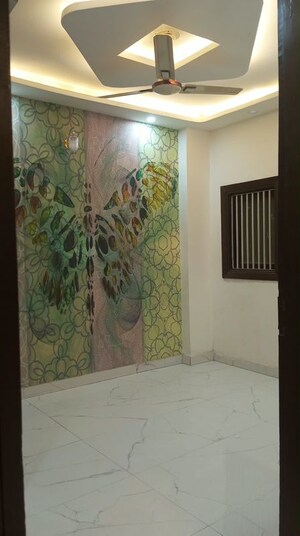 Room in 2 BHK Builder Floor at Nasirpur Dwarka – for Rent