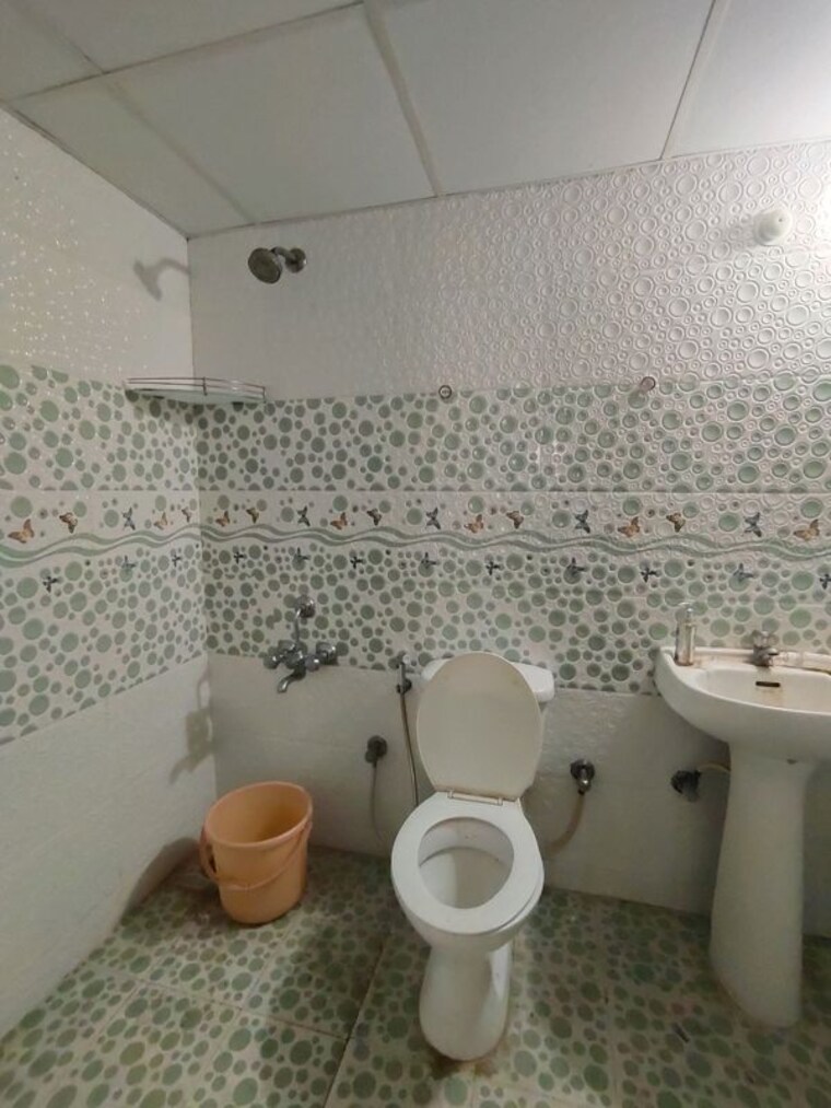 Attached Bathroom, haralur road 3 Bedroom 1500 Sq.Ft. Apartment In Haralur Road Bangalore 10781769