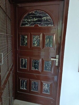 Furnished Amenities in 2 BHK Apartment at Lajpat Nagar ii – for Rent