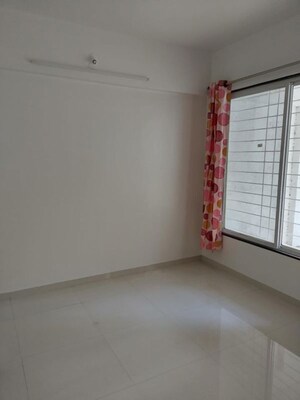 Room in 1 BHK Apartment at Archana Kohinoor Glory, Mohammadwadi – for Sale