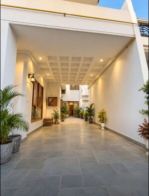 5 BHK Villa – Exterior View View at Vikash Khand - for Rent