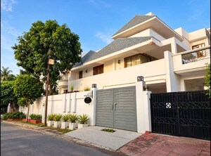 5 BHK Villa For Rent in Vikash Khand