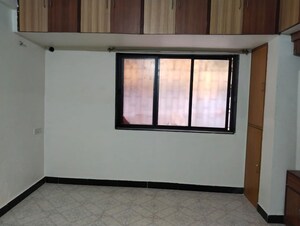 Room in 2 BHK Apartment at Maitri Bhoomi, Kamothe – for Rent