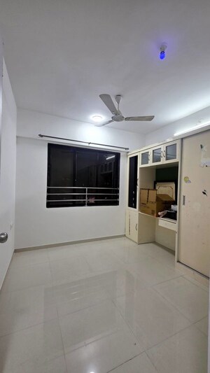 3 BHK Apartment For Rent in Hiranandani Meadows, Manpada