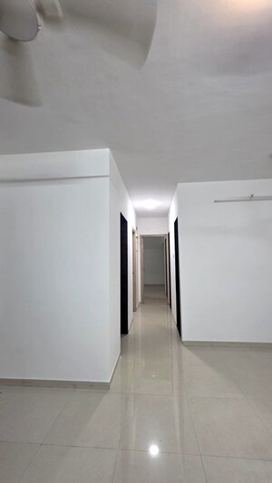  3 BHK Apartment at Hiranandani Meadows, Manpada – for Rent