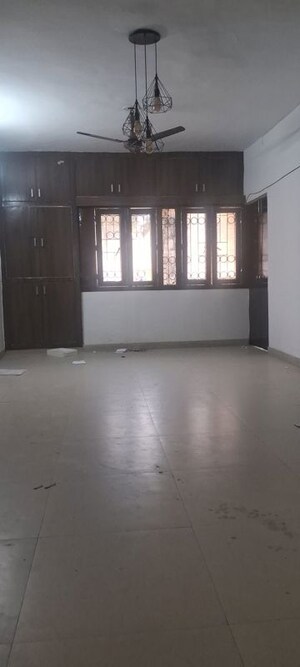 2.5 BHK Apartment For Rent in Sarita Vihar