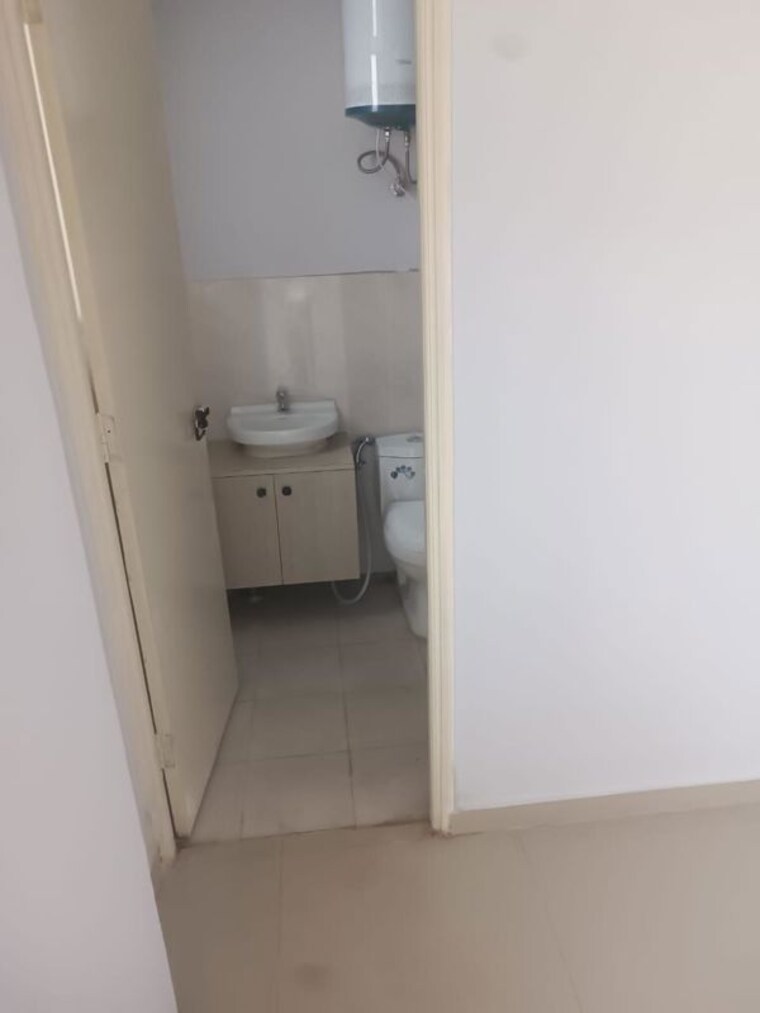 Bathroom, pyramid-altia 3 Bedroom 645 Sq.Ft. Apartment In Sector 70 Gurgaon 10781892