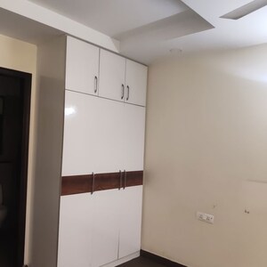  2 BHK Builder Floor at Sector 10 – for Rent