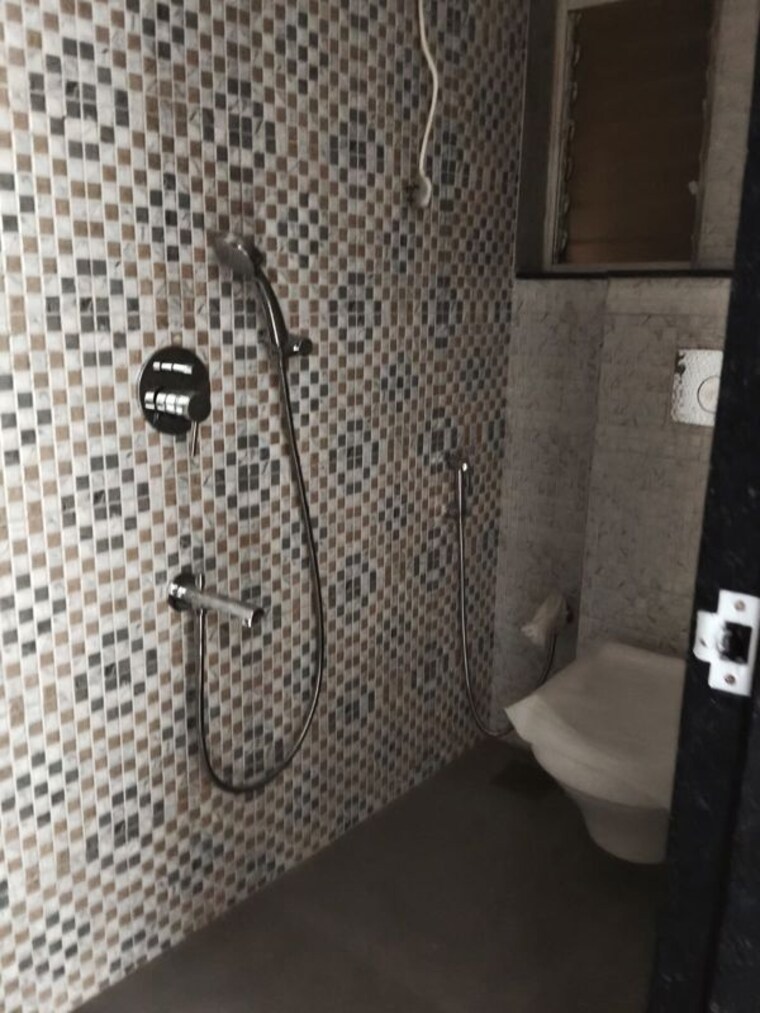 Bathroom, atmiya-centria 1 Bedroom 385 Sq.Ft. Apartment In Santacruz East Mumbai 10781931