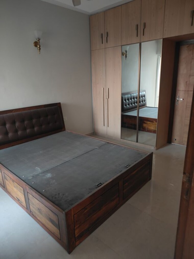 Bedroom, tulip-yellow 3 Bedroom 1704 Sq.Ft. Apartment In Sector 69 Gurgaon 10781842