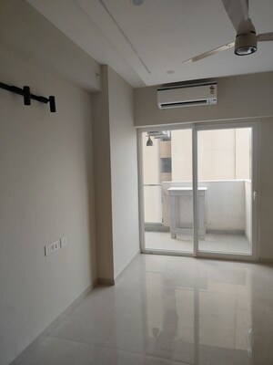 Room in 3 BHK Apartment at Tulip Yellow, Sector 69 – for Sale